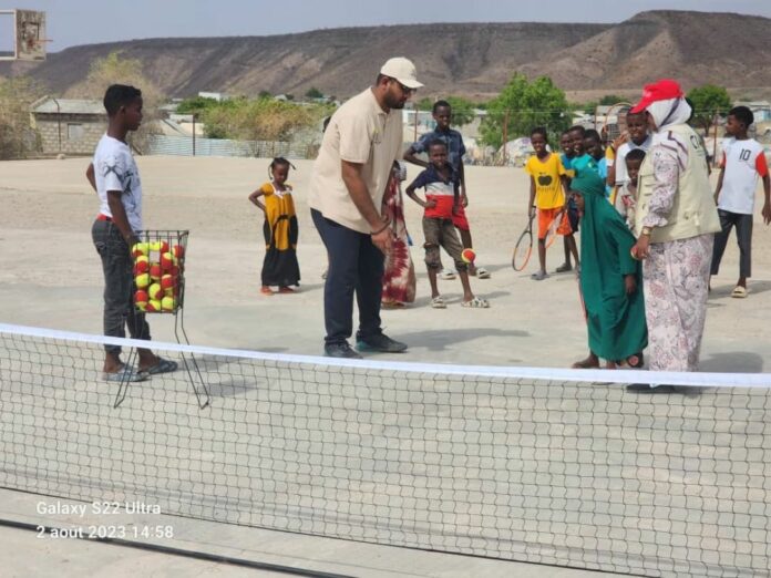 Une journée d'initiation au tennis pour les enfants des camps de réfugiés à Djibouti (2)