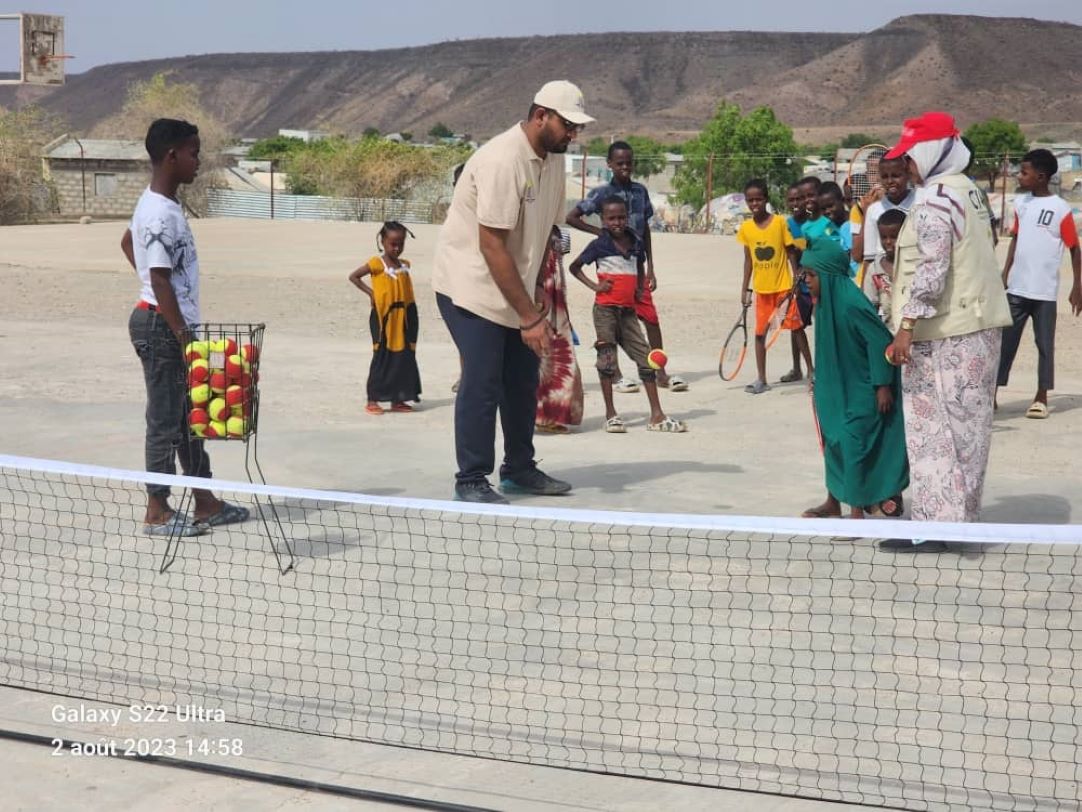 Une journée  d'initiation au tennis pour les enfants des camps de réfugiés à Djibouti