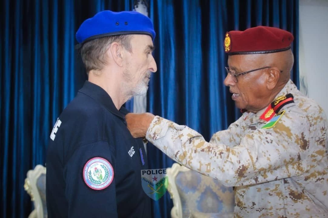 Le capitaine Laurent Flament décoré de la médaille de Chevalier de l’Ordre National  du 27 Juin