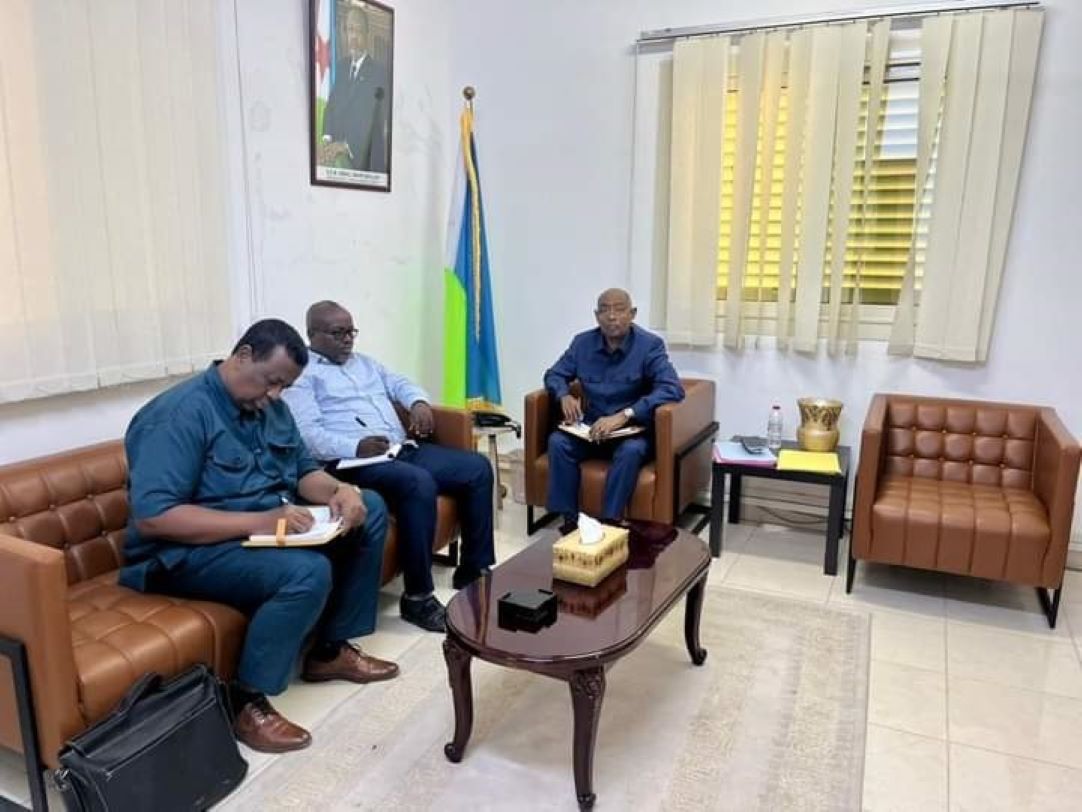 Réunion de travail entre le ministre de la décentralisation et les présidents des communes de la ville de Djibouti