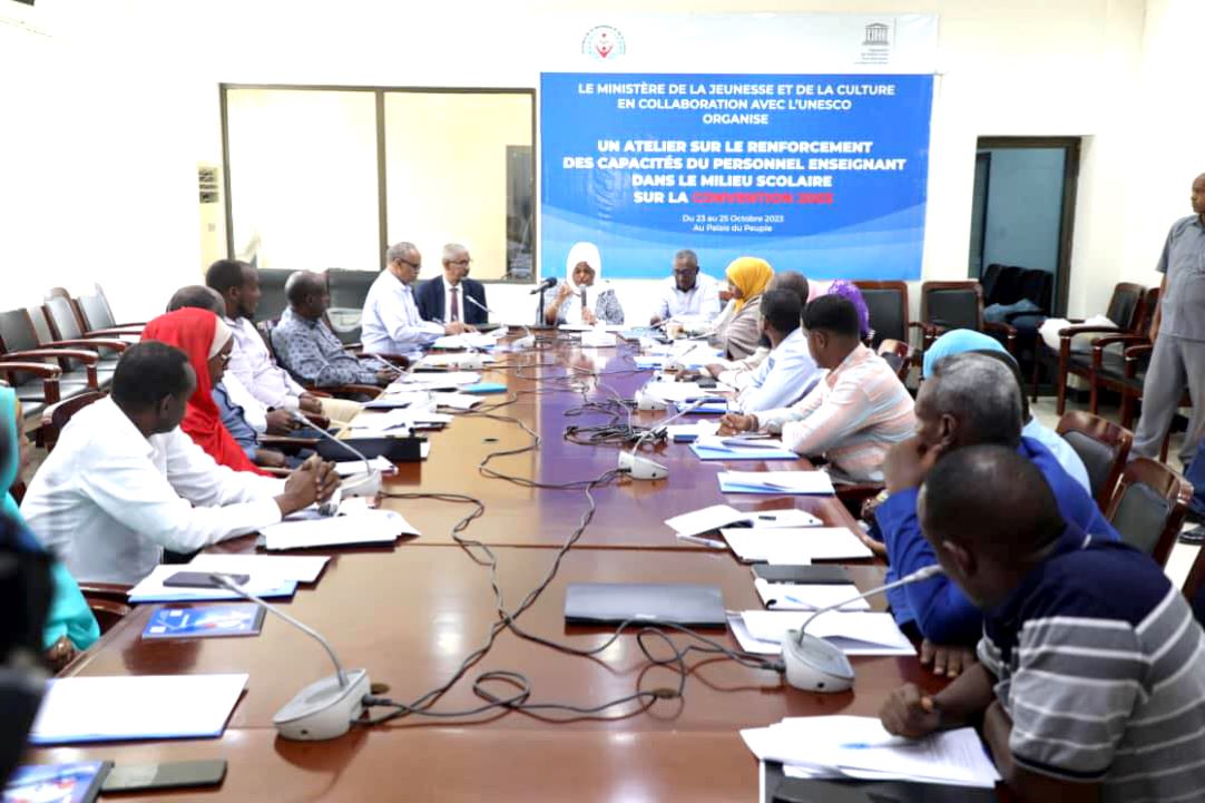 Atelier de renforcement des capacités du personnel enseignant dans le milieu scolaire axé sur la convention 2003