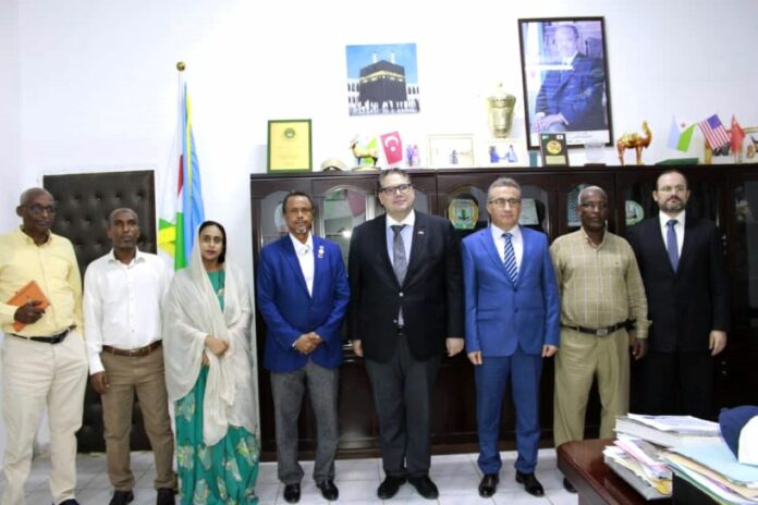 Le maire de la capitale reçoit l'ambassadeur de Turquie à Djibouti