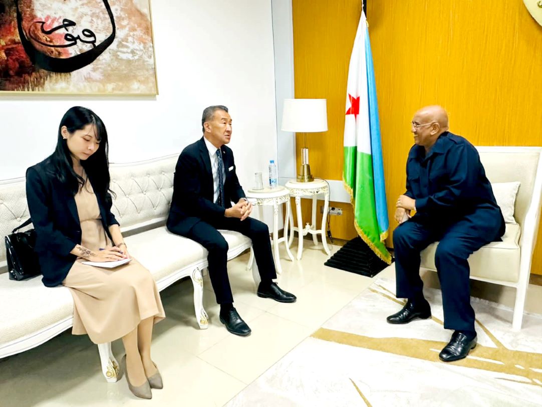 Le président de l’Assemblée nationale reçoit l’ambassadeur du Japon Ostuka Umio