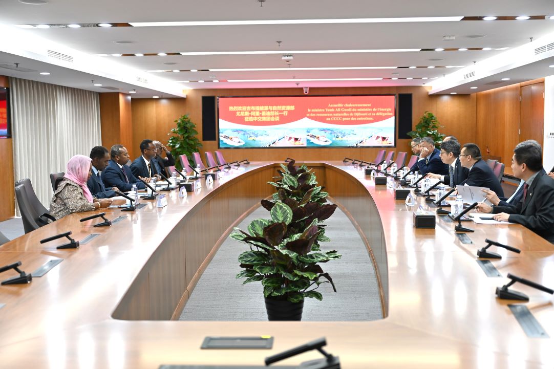 Mission de travail du ministre Yonis Ali Guedi à Pékin