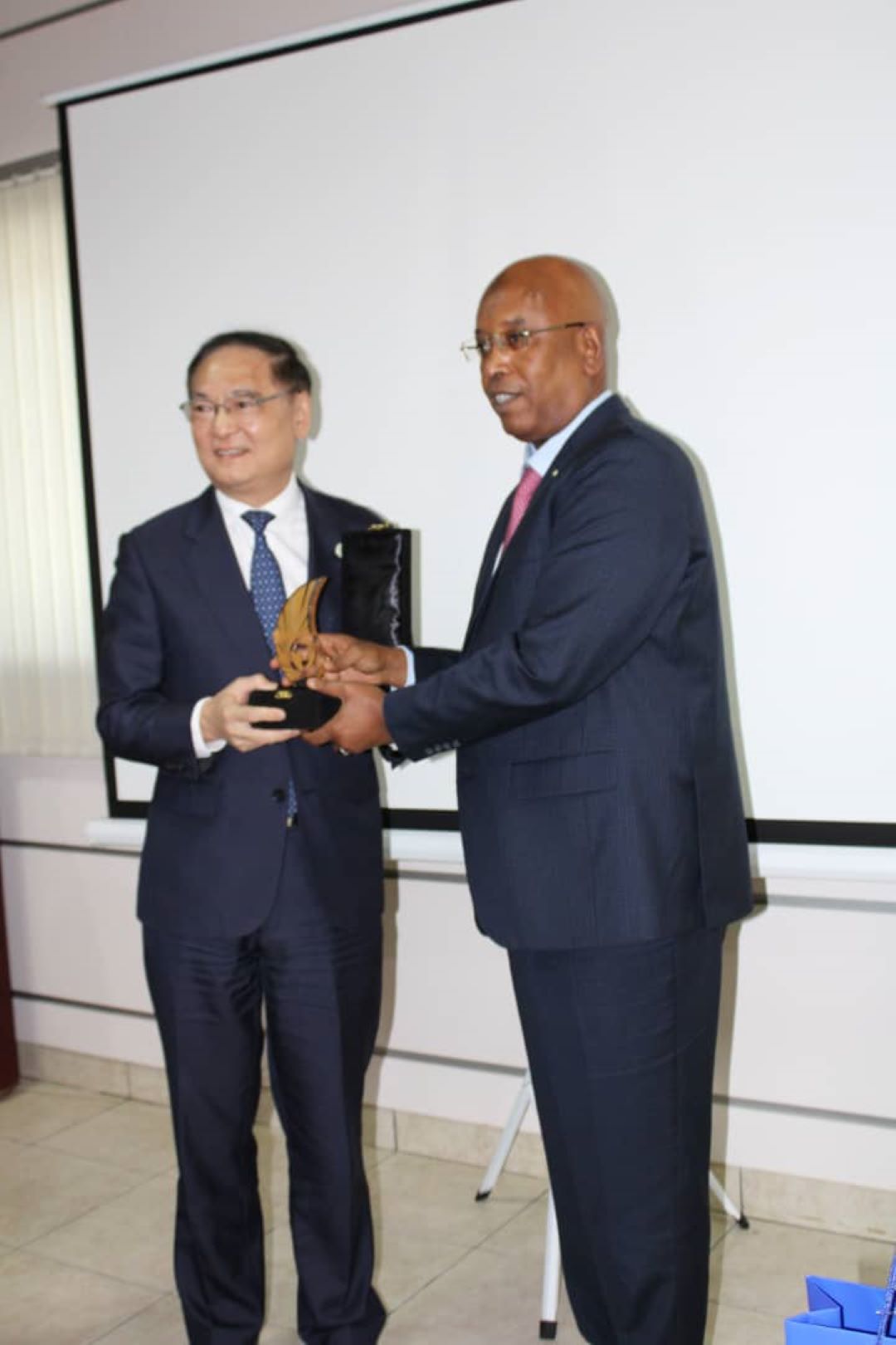 La Chambre de Commerce de Djibouti accueille la délégation de la mairie de Ningbo