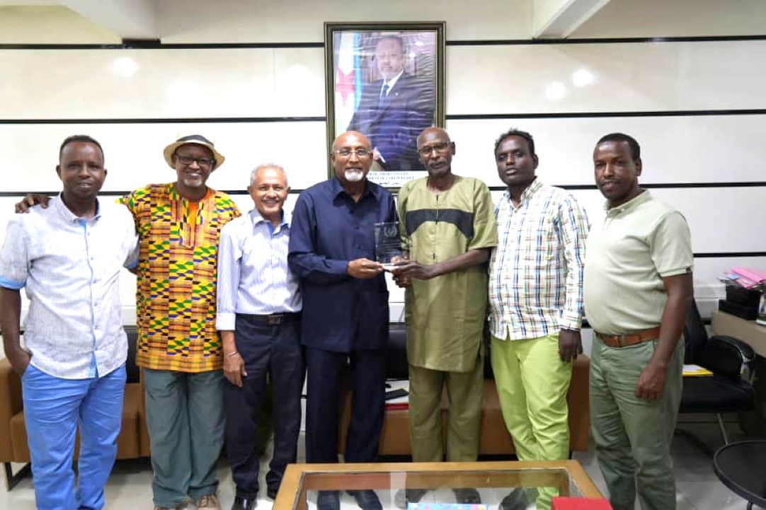 Le Secrétaire d’État chargé des Sports reçoit les artistes nationaux