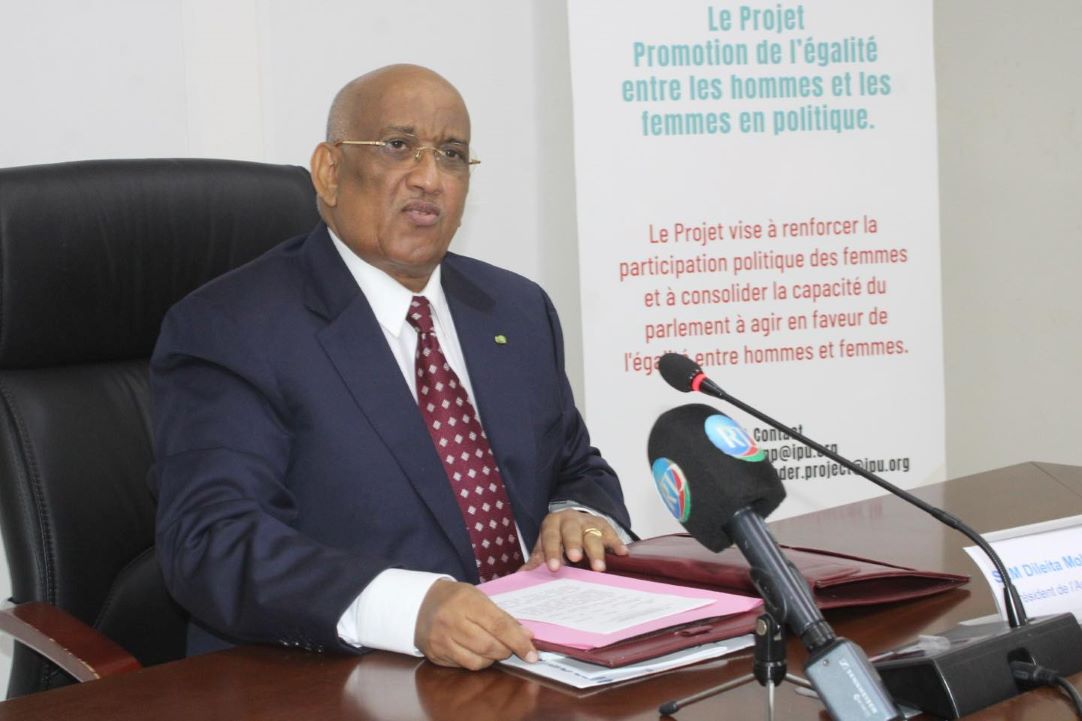 Le parlement organise un atelier sur l’égalité entre les hommes et les femmes en politique et le suivi de l’application des lois en faveur des droits des femmes