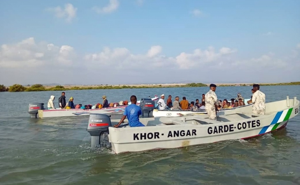 Garde-côtes : Sauvetage de 64 migrants au large de Khor-Angar