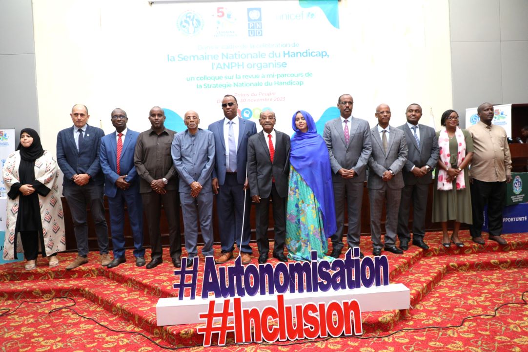 Clôture  des colloques thématiques sur la revue de la stratégie nationale  de l’handicap 2021-2025