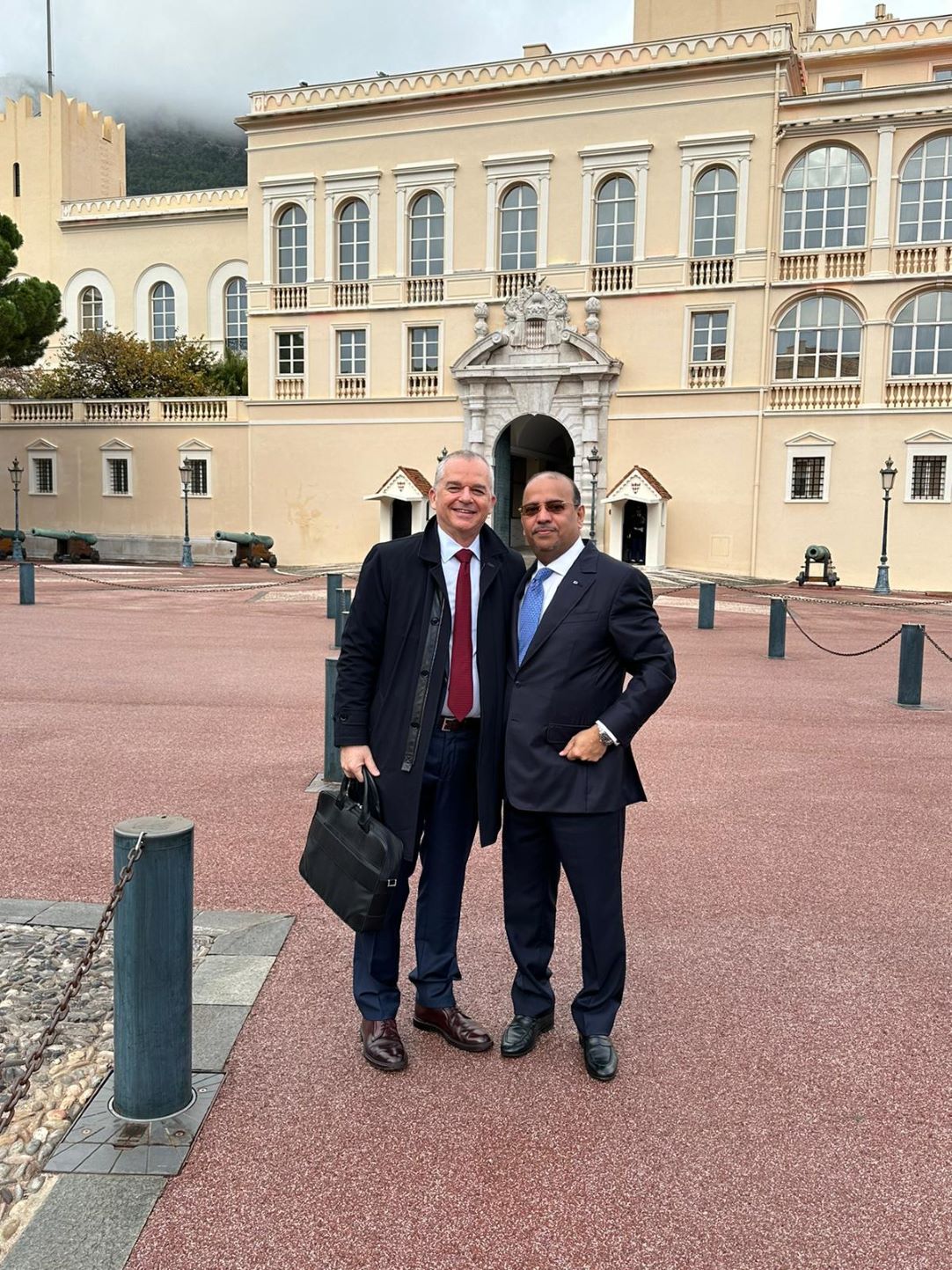 L’ambassadeur Ayeid Mousseid Yahya reçu par le directeur de cabinet du prince Albert de Monaco