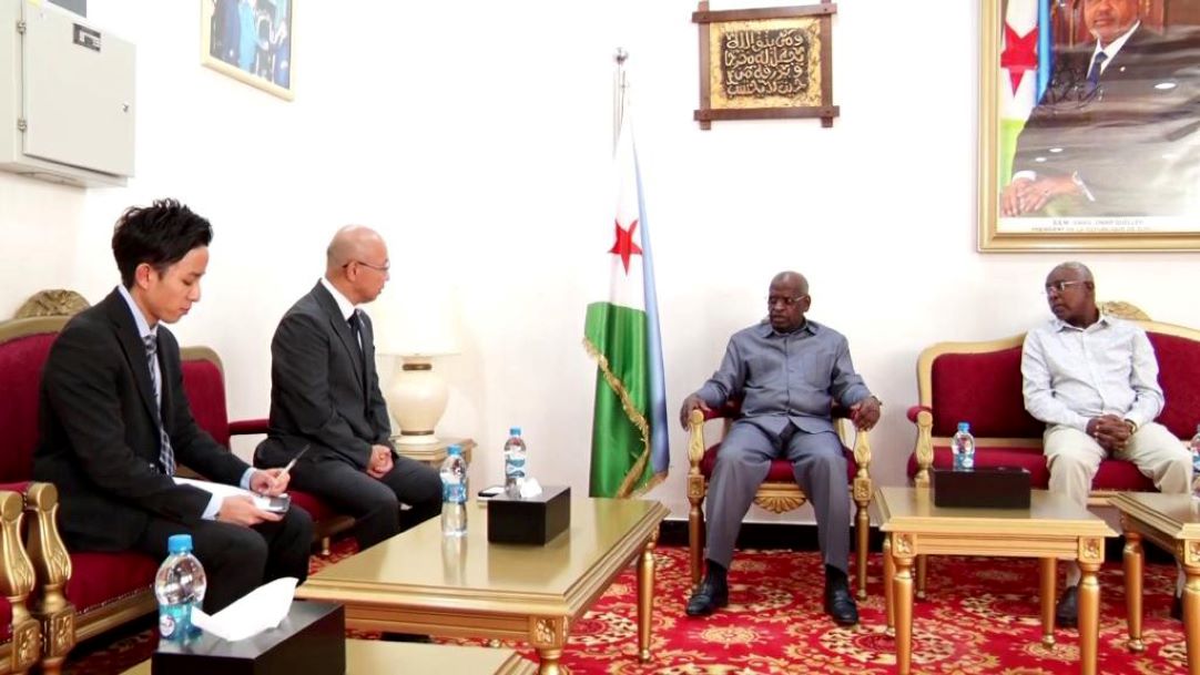 Le Premier ministre reçoit le nouvel ambassadeur du Japon à Djibouti