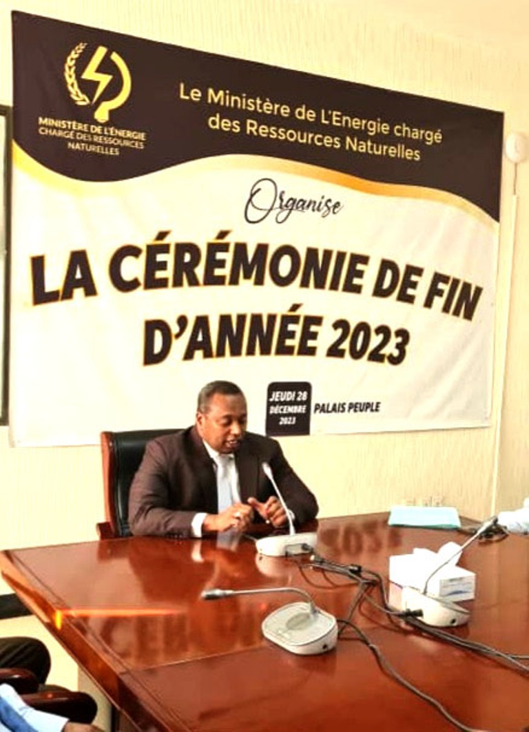 Le ministère de l’Energie chargé des Ressources Naturelles récompense ses meilleurs employés de l’année 2023