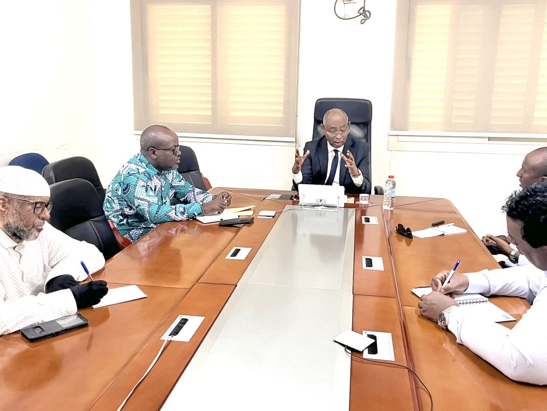 Les déchets urbains au cœur des discussions entre le ministre de la Décentralisation et les 3 présidents des communes de la ville de Djibouti