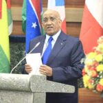 Que nos deux pays avancent côte à côte, investis ensemble pour affronter les défis de demain ! (2)