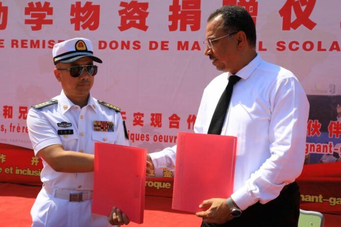 Cérémonie de remise de dons de matériels scolaires à l’école de Hodan-Nord (1)