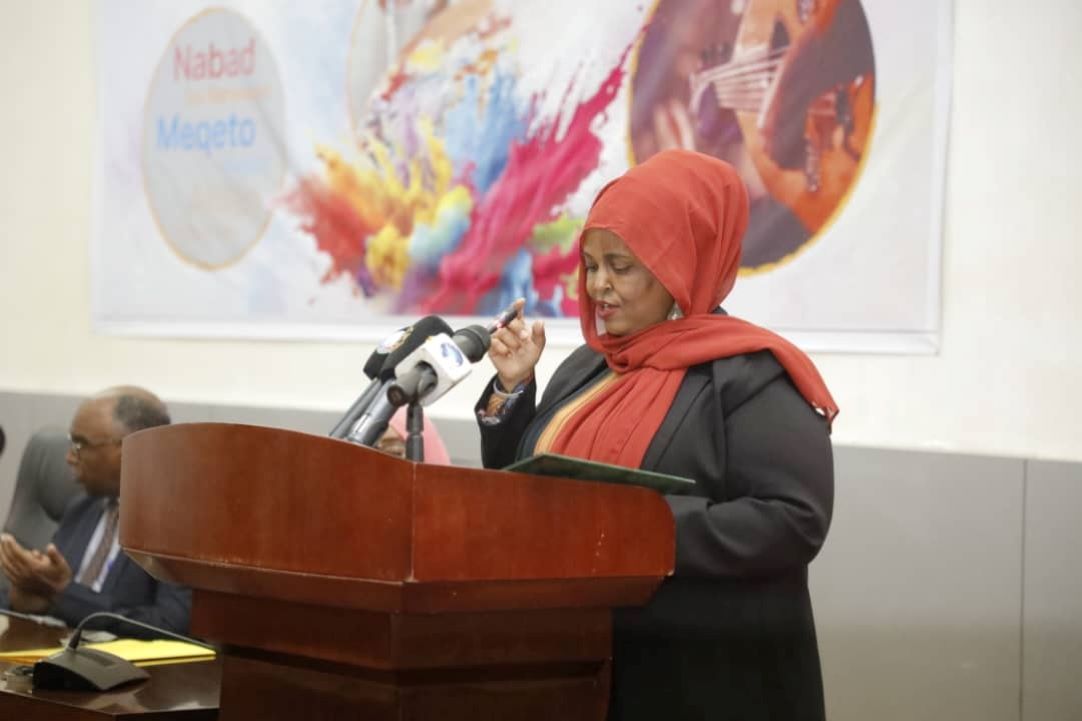 Lancement du mois de l'Artiste et des Langues Maternelles