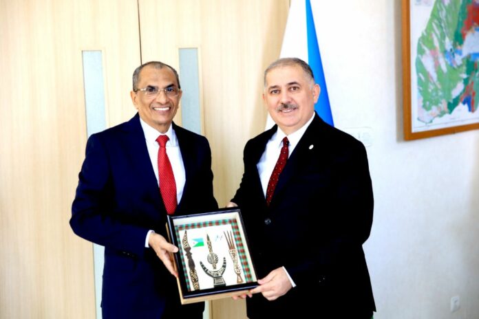 Le ministre de l’enseignement supérieur reçoit le recteur de l’Istanbul (2)