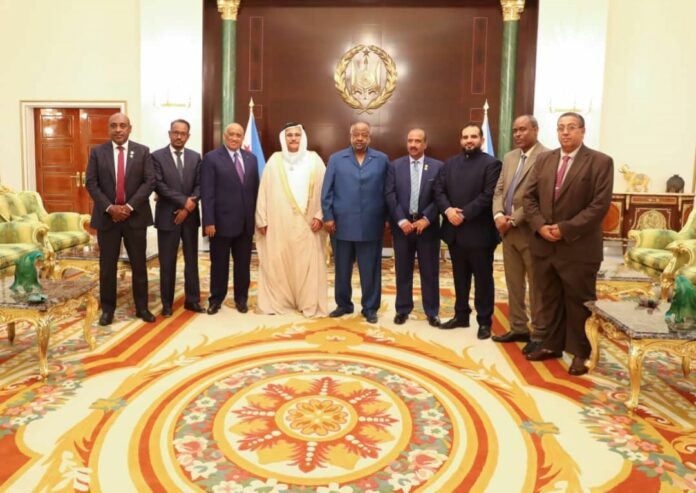 Visite de M. Al-Assoumi à Djibouti dans le cadre d'une tournée visant à (2)