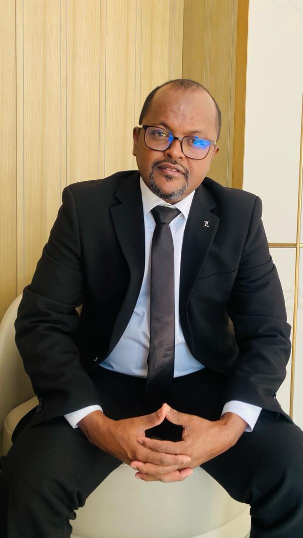 Dato-Gaas-proprietaire-de-Amoyta-Kareera-2