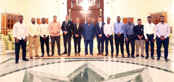 Le Président Guelleh reçoit le Directeur du Centre Spatial Universitaire de Montpellier (2)