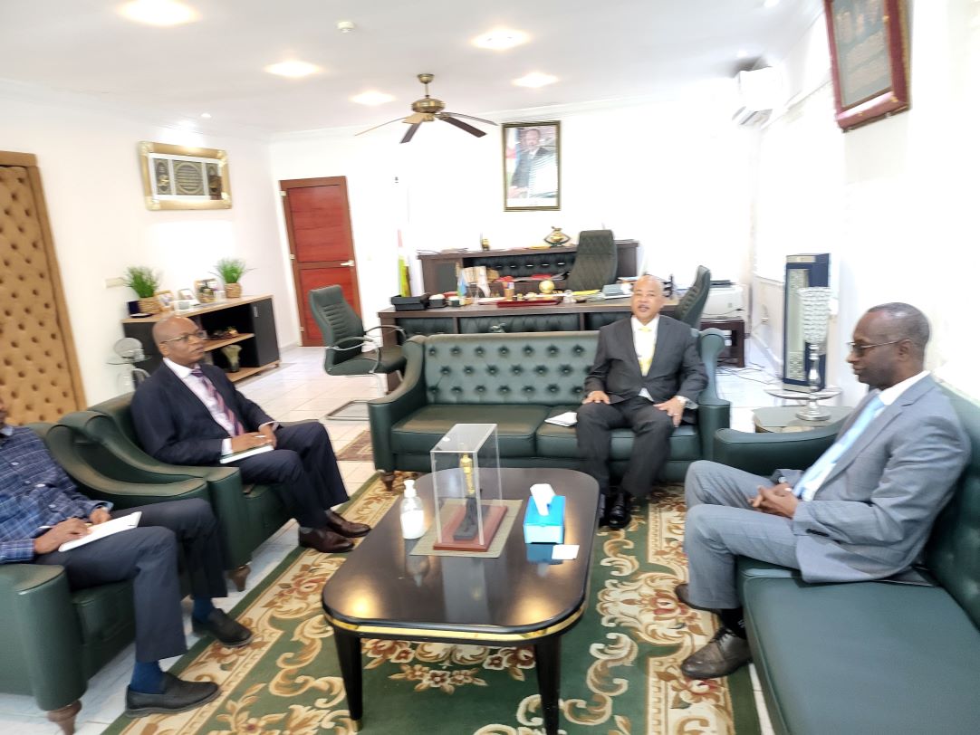 Le ministre de l’intérieur reçoit l’ambassadeur du Kenya accrédité auprès de la République de Djibouti