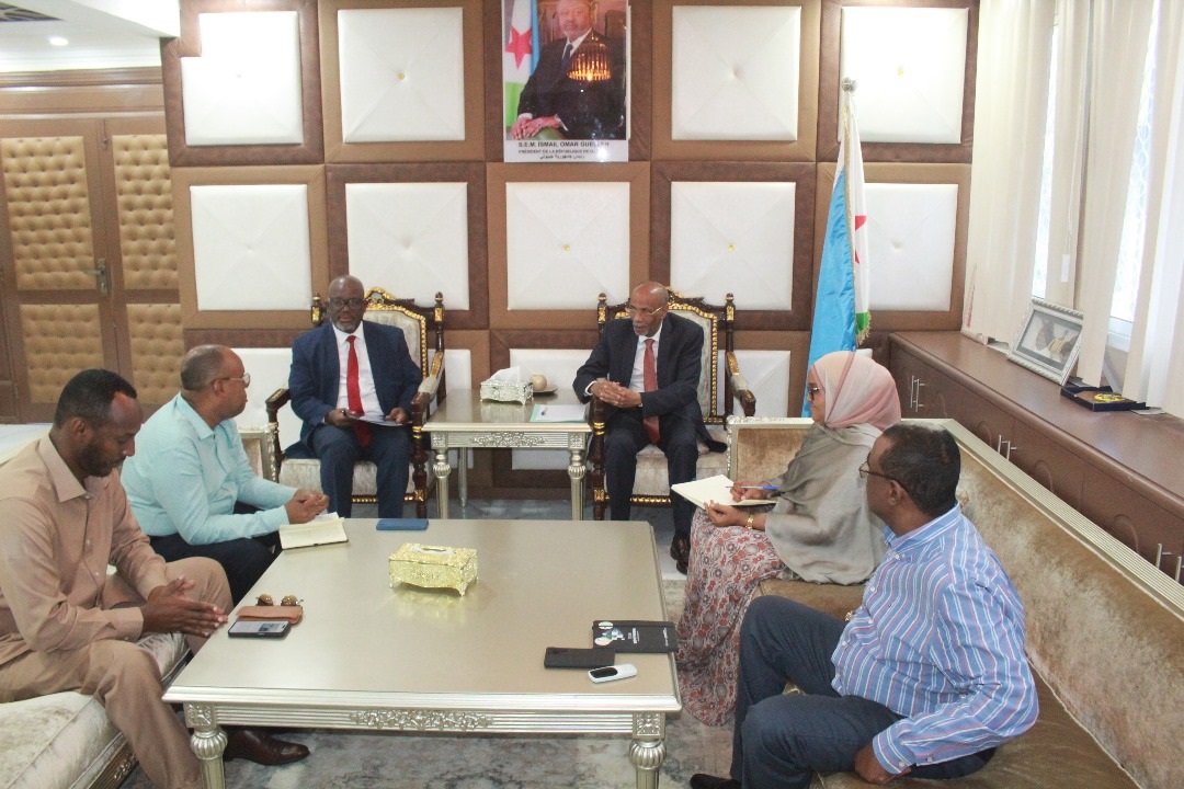 Le ministre du Travail reçoit la visite d’adieu du directeur du bureau de pays de l’OIT