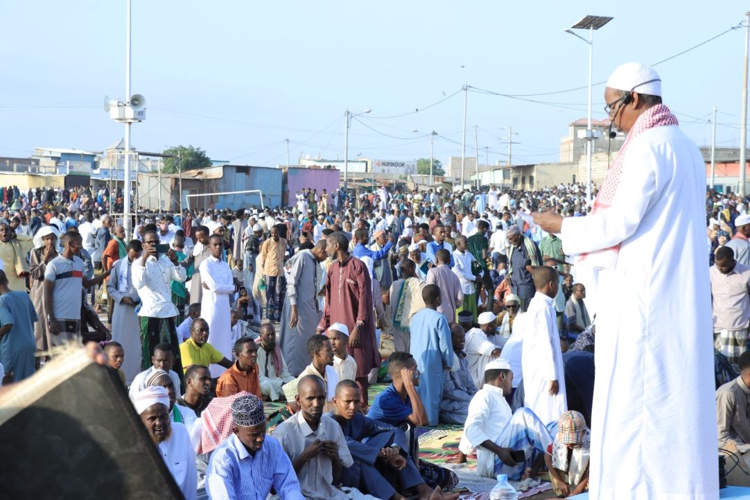 Aïd El-Fitr 2024 : Une célébration marquée par des prières pour le peuple frère de la Palestine