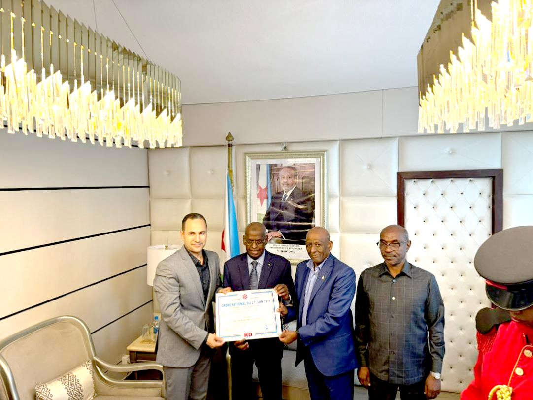 Al Jazeera Documentaire distinguée de la médaille d’Officier dans l’Ordre National du 27 juin