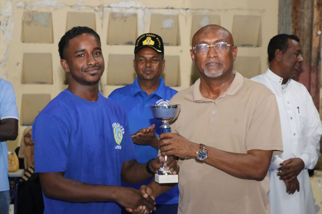 L'équipe masculine de la garde-côtes djiboutienne remporte le championnat national de handball 2023/2024