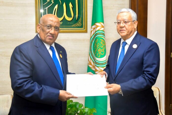 Première visite officielle du Président assemble (1)