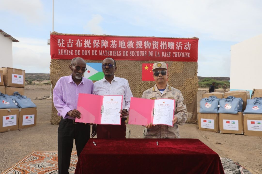 Remise de don de matériels de secours par la base chinoise à Karta