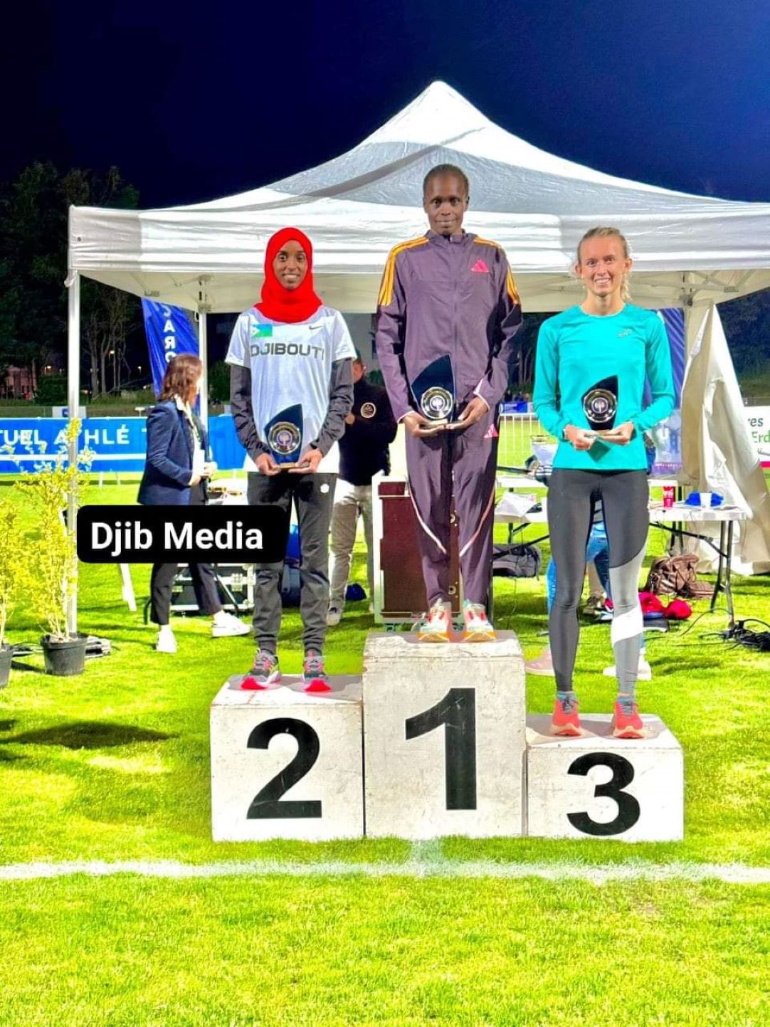 Athlétisme : Au meeting de Carquefou, Samia Hassan bat le record national du 5000m féminin, réduisant l'écart avec le minima requis pour les JO