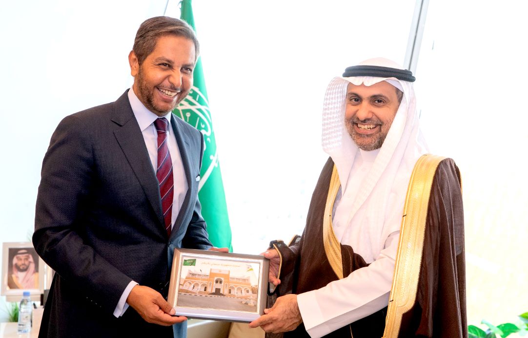 Entrevue entre l’ambassadeur Dya-Eddine Said Bamakhrama et le ministre de la Santé du Royaume d'Arabie Saoudite