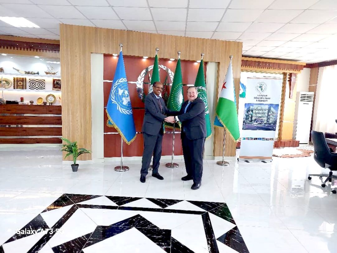 Rencontre entre le ministre : Mahmoud Ali Youssouf et l'envoyé spécial Michael Hammer