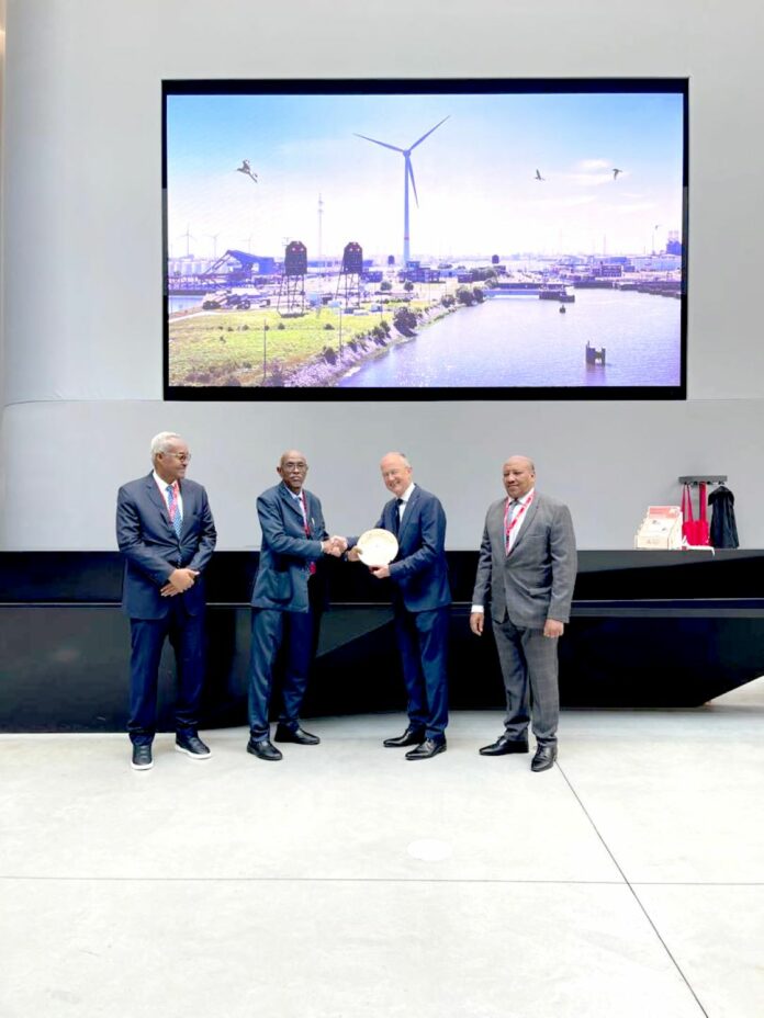 Visite du port international d’Anvers-Bruges (2)