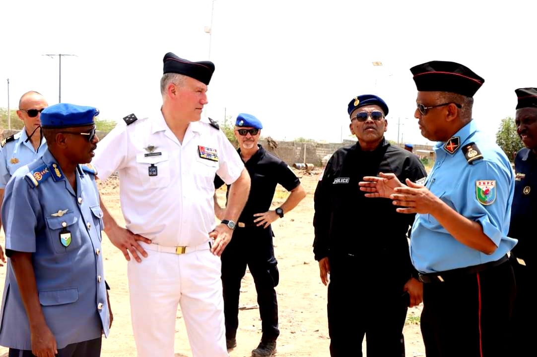 Visite à Djibouti du général Regis Colcombet dans le cadre du projet de construction de la future Académie de la protection civile