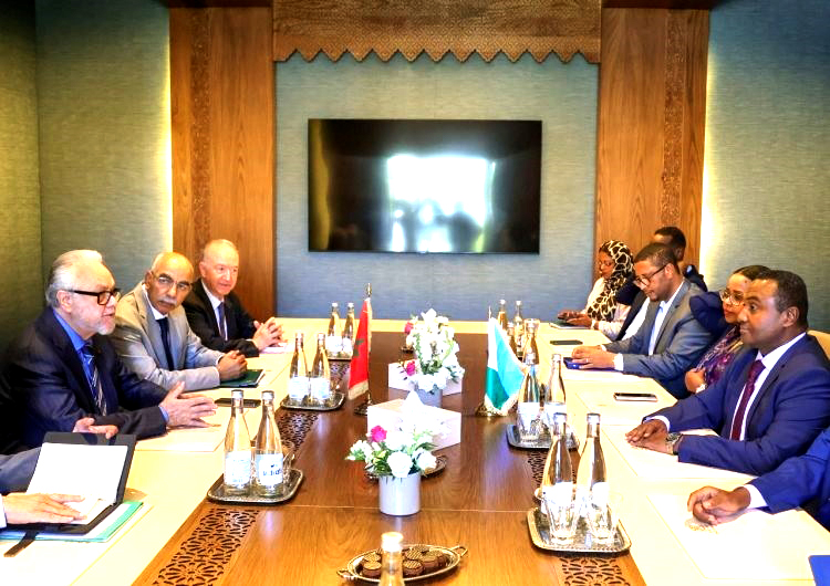 Visite officielle du secrétaire général du gouvernement djiboutien à Rabat pour renforcer la coopération bilatérale dans des domaines stratégiques