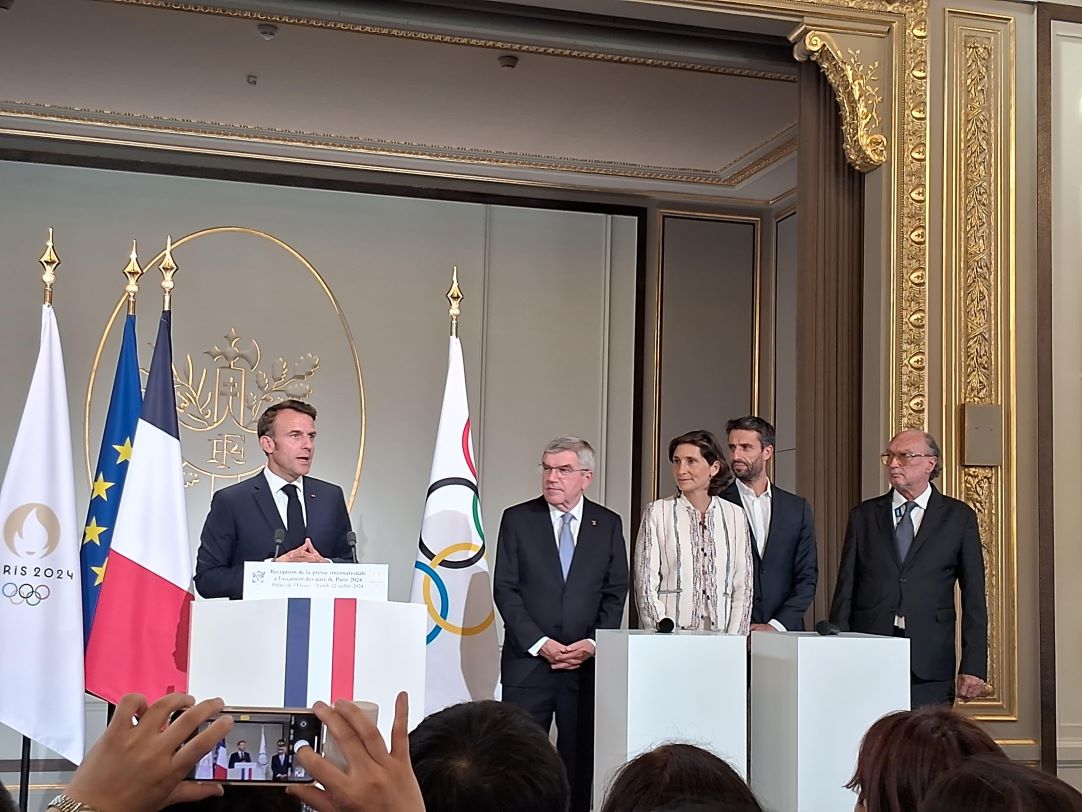 Le Président Macron reçoit la presse internationale venue couvrir les JO