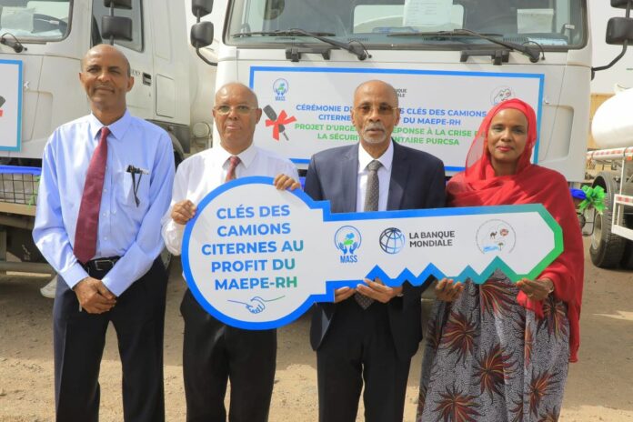 MASS remise des clés de 6 camions citernes dans le cadre du projet (1)