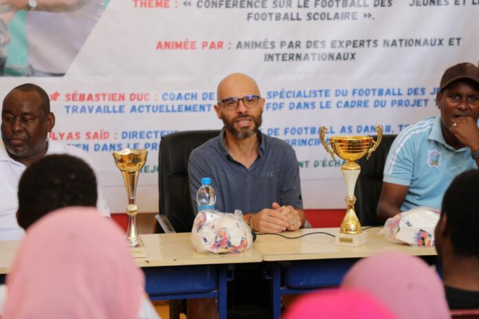 CONFERENCE 01