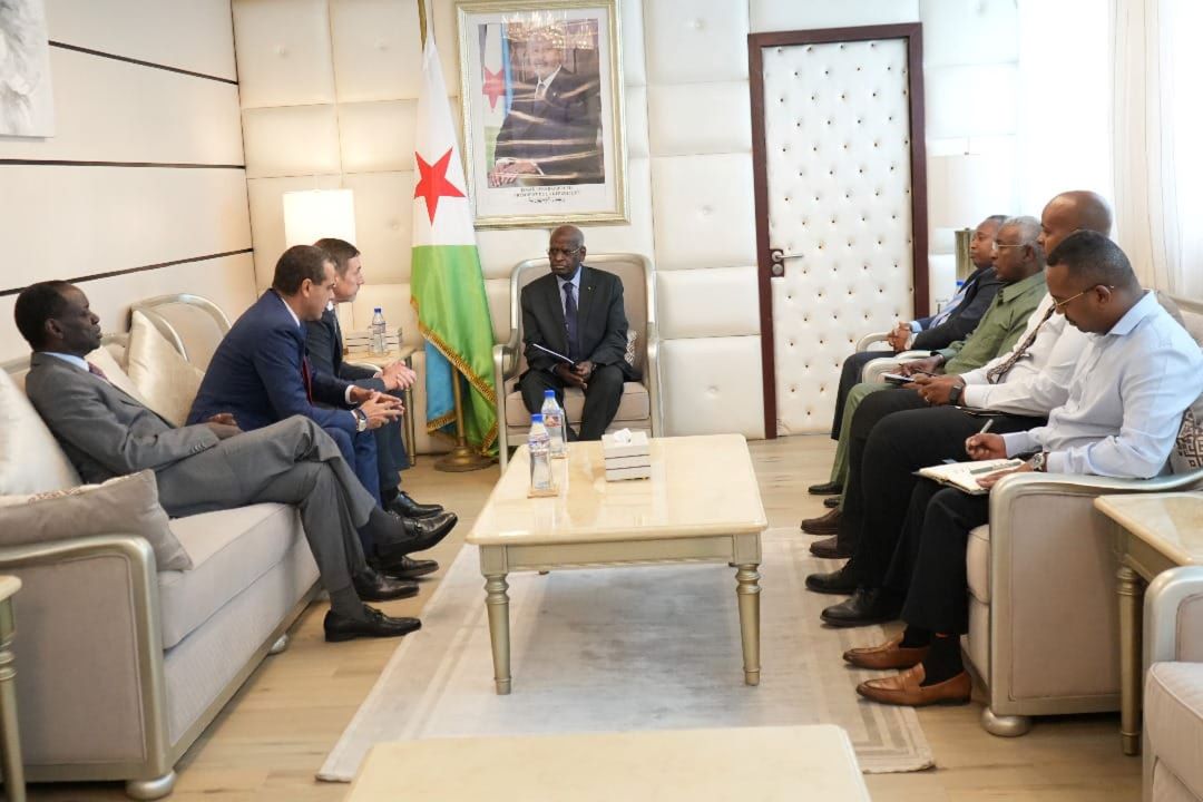 Le Premier ministre rencontre une délégation de CWP GLOBAL sur le projet Hayyu Green Hydrogen Hub-HGH2 à Obock