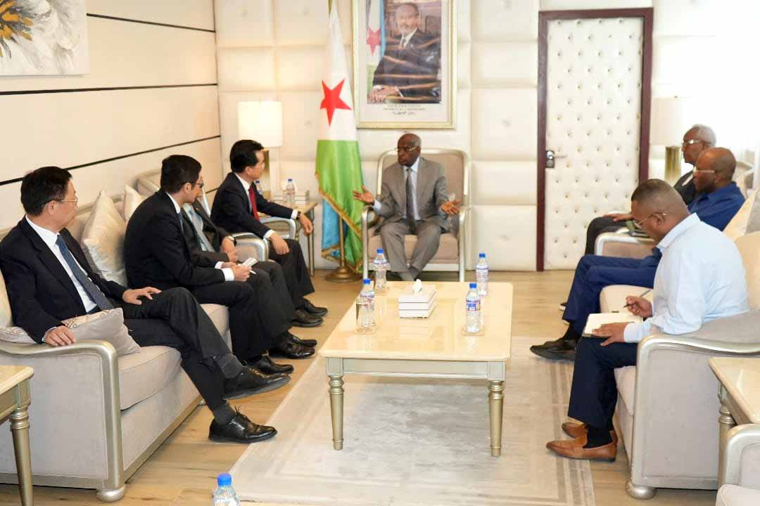 Rencontre entre le Premier ministre et le Président de China Merchants Group