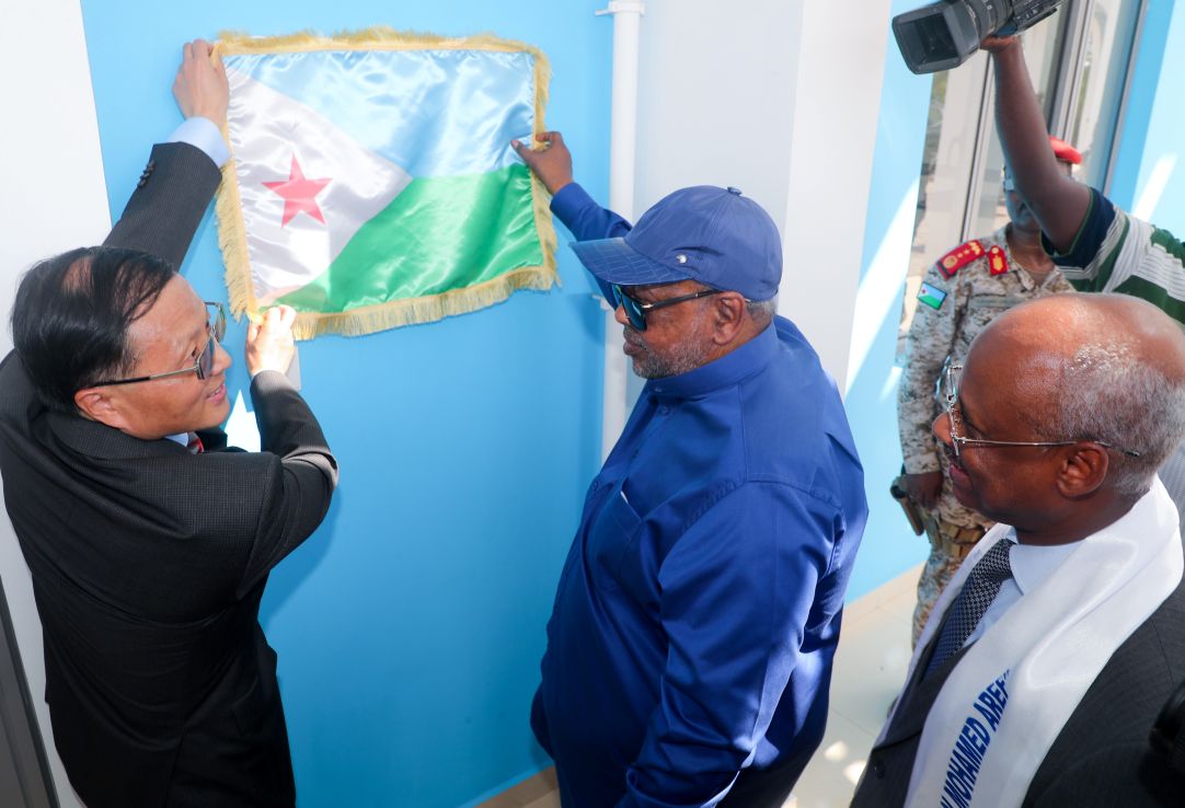 Le Président Guelleh procède à l’inauguration de l’Hôpital régional de Tadjourah