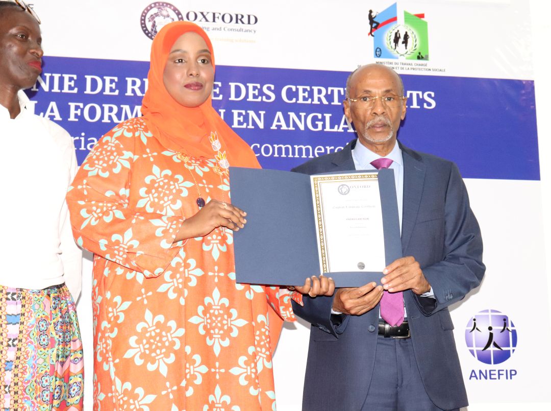 Cérémonie de remise de certificats pour les formations en Anglais dans les secteurs du Secrétariat, de l’Hôtellerie et du Commerce