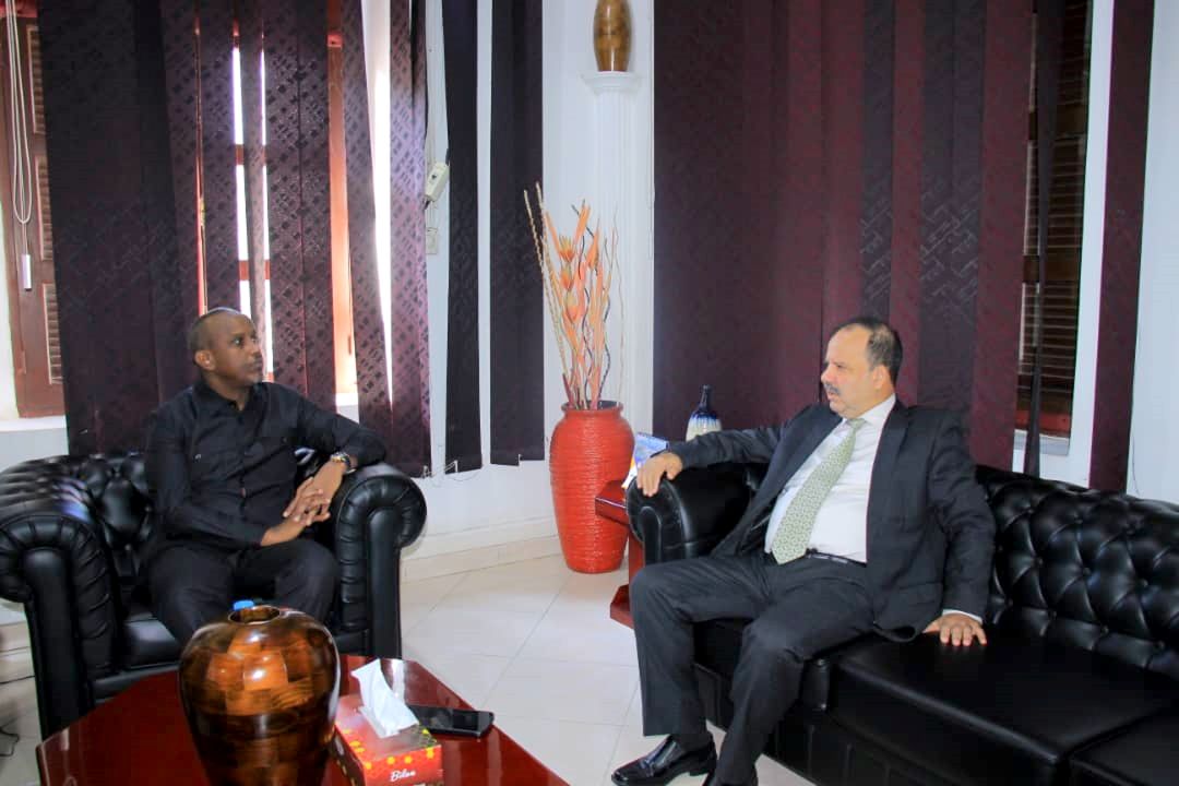 Le Ministre de la Communication reçoit le nouvel Ambassadeur de l’Algérie à Djibouti