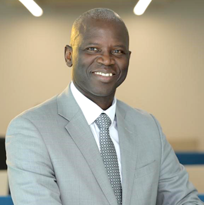 M. Ousmane Dione, vice-président, Moyen Orient et Afrique du Nord