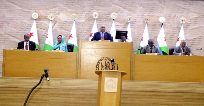 Quatrième séance publique de la deuxième session ordinaire du Parlement (5)