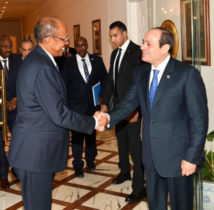 Le ministre des Affaires étrangères effectue une visite à la tête d'une délégation de haut niveau