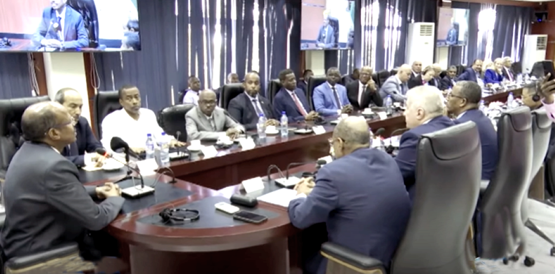 Une délégation du corps diplomatique en poste à Djibouti rend visite au nouveau Président élu de la Commission de l’UA