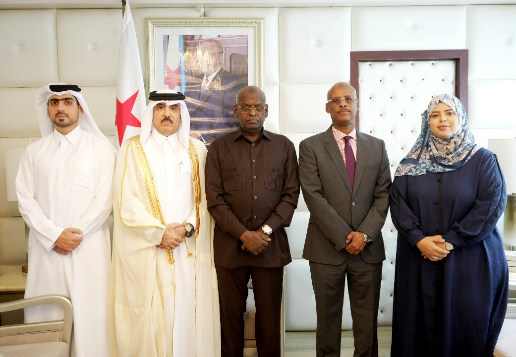 Le Premier ministre reçoit le directeur général adjoint de la Fondation Qatar Charity